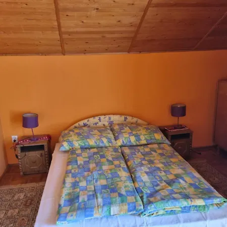 Aranypart 35 Apartment *