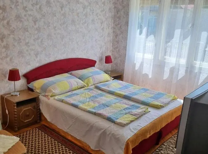 Apartment Aranypart 35 *